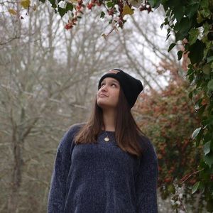 Meet your Posher, Maya